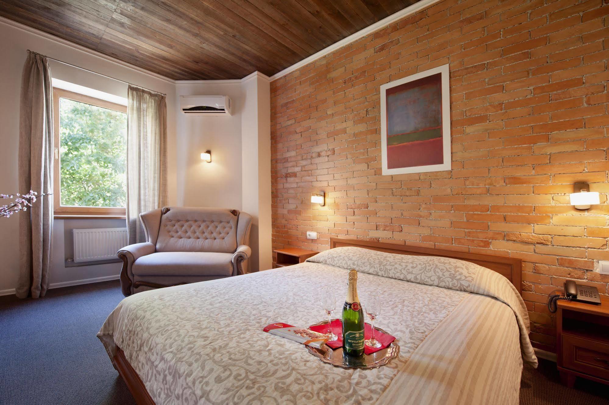 Geneva Park Hotel أوديسا المظهر الخارجي الصورة
